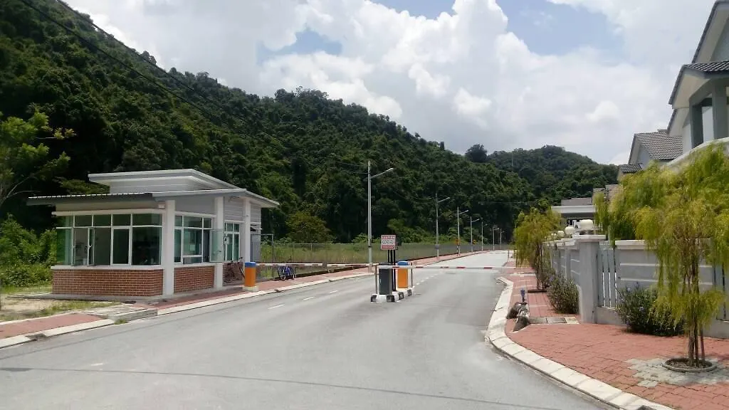 Holiday home Cozy Home Stay At Gunung Lang Ipoh